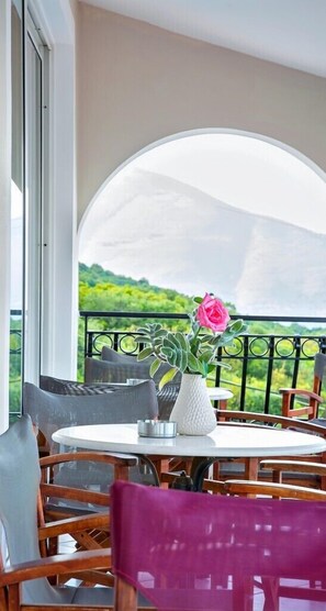 Phòng Tiêu chuẩn, quang cảnh núi | Quang cảnh ban công