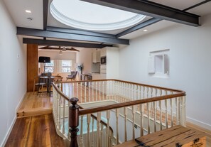 Suite, River View | Living room | LED TV - Porto River (Porto)