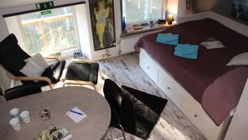 Chambre Double Supérieure, salle de bains privée, vue jardin | Bureau, fer et planche à repasser, Wi-Fi gratuit