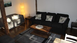 Apartamento, 2 habitaciones | Sala de estar