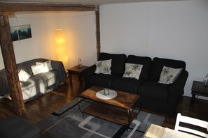 Apartment, 2 Schlafzimmer | Wohnzimmer