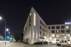 Parkir mandiri gratis