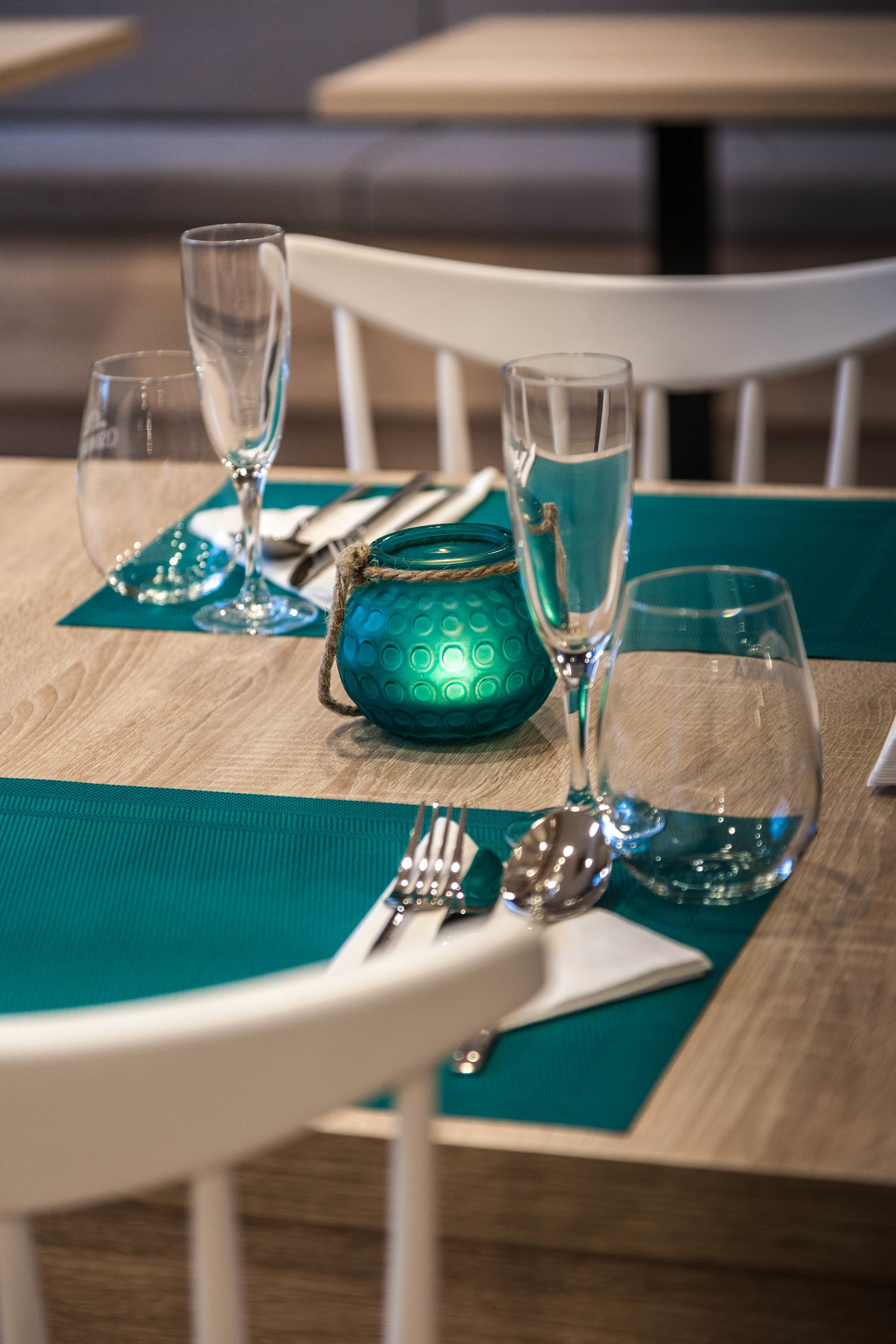 breakfast, lunch, dinner served; modern european cuisine