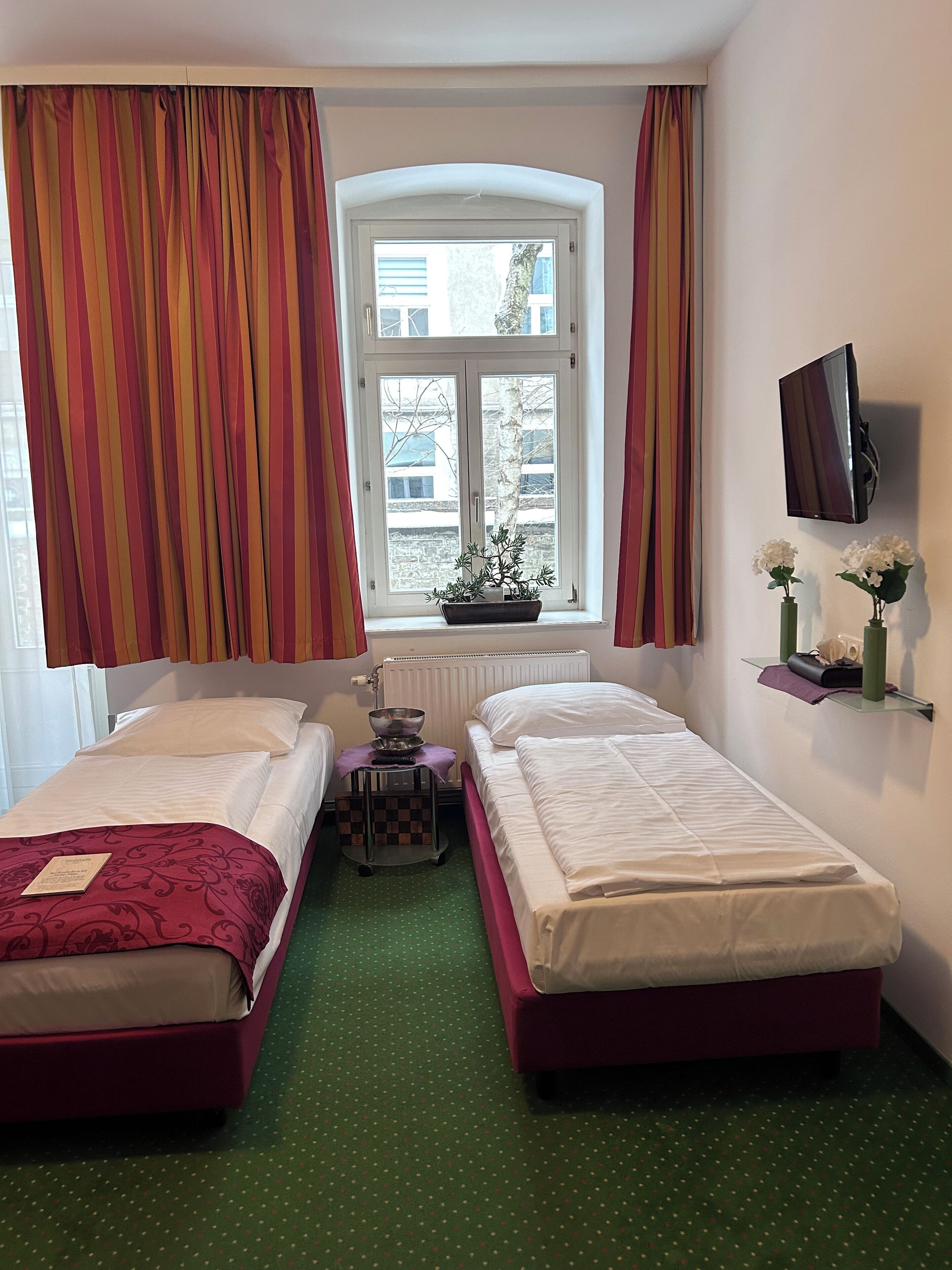 Allergitestade sängkläder, mörkläggningsgardiner och gratis wi-fi