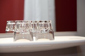 低過敏寢具、遮光布/窗簾、免費無線上網、床單