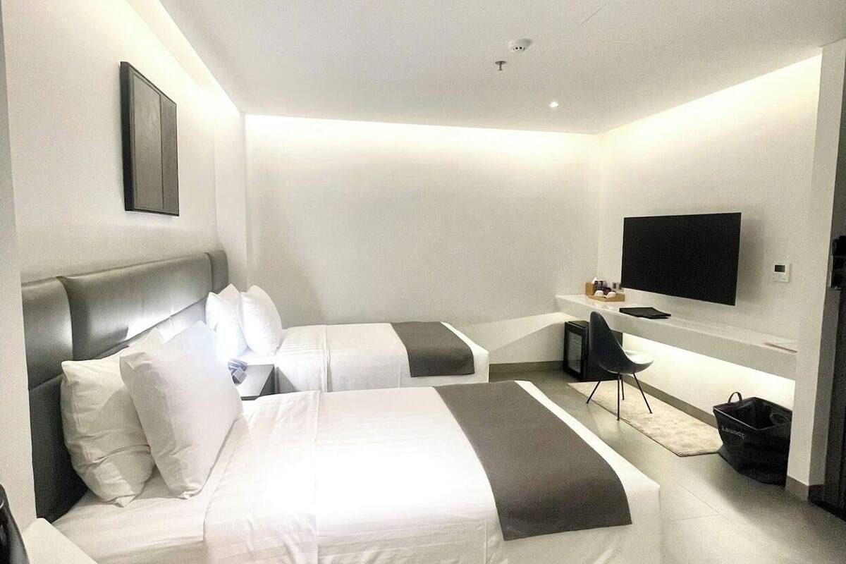Minibar, in-room safe, desk, soundproofing
