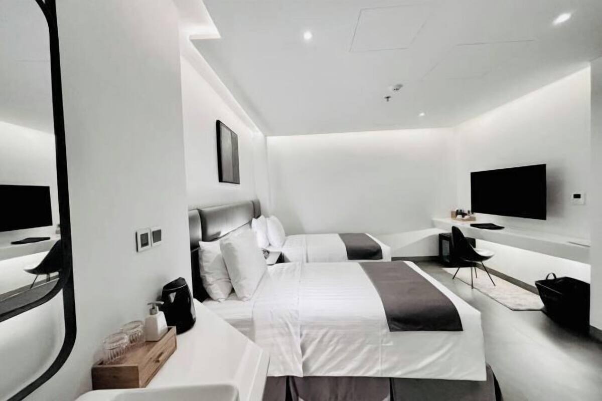 1 bedroom, minibar, in-room safe, desk