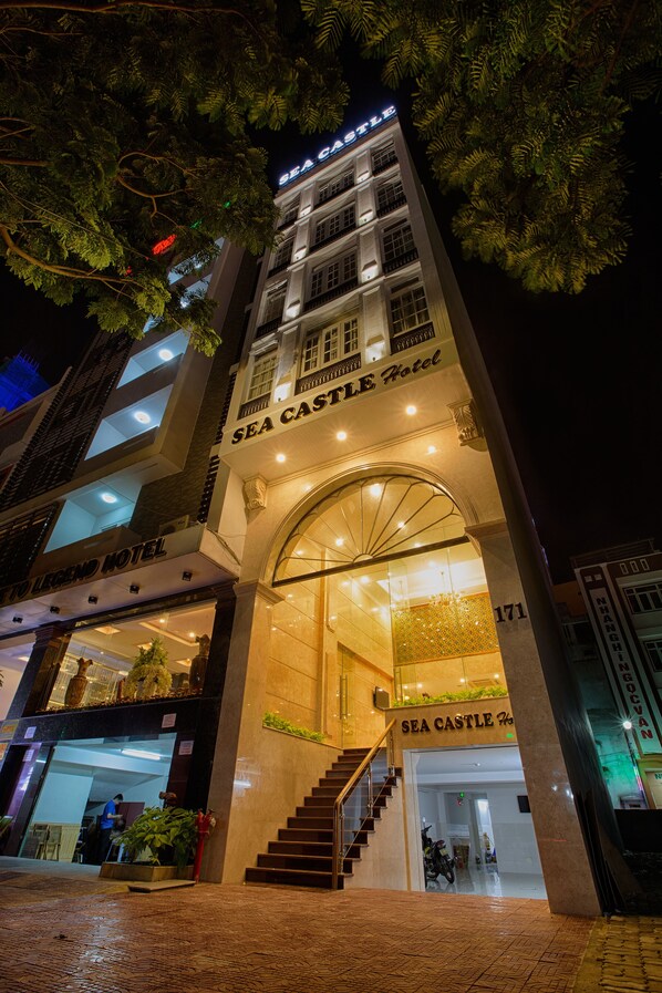 Property entrance - Sea Castle Hotel (Da Nang)