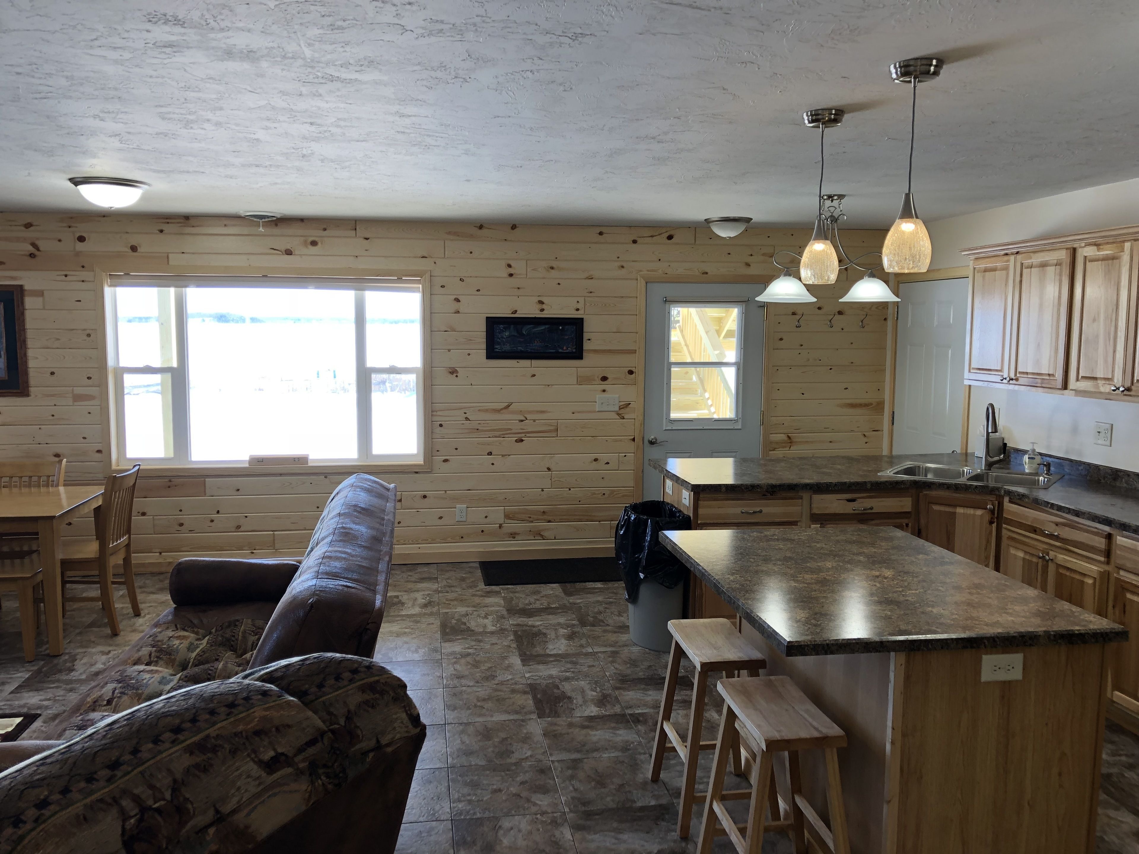 Family Cabin, 1 Bedroom, Accessible, Lake View | Free WiFi, bed sheets