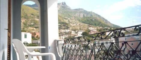 Economy Double Room, 1 Bedroom, Private Bathroom | Balcony