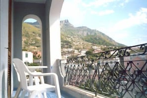 Economy Double Room, 1 Bedroom, Private Bathroom | Balcony