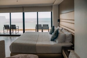 Camera Premium, 1 letto king, vista mare | 1 camera, biancheria da letto di alta qualità, minibar