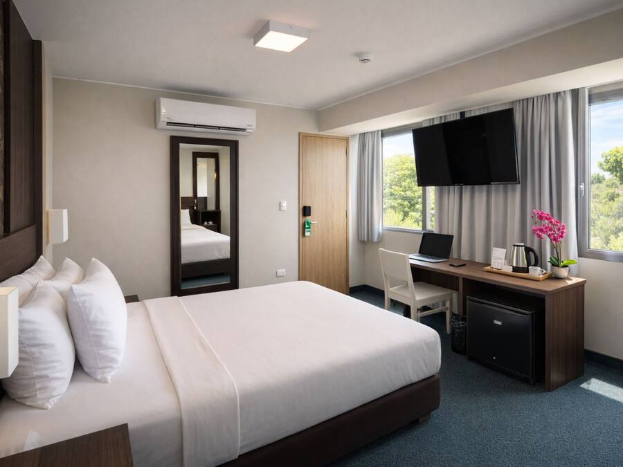 Suite, Whirlpool | Ausblick vom Zimmer