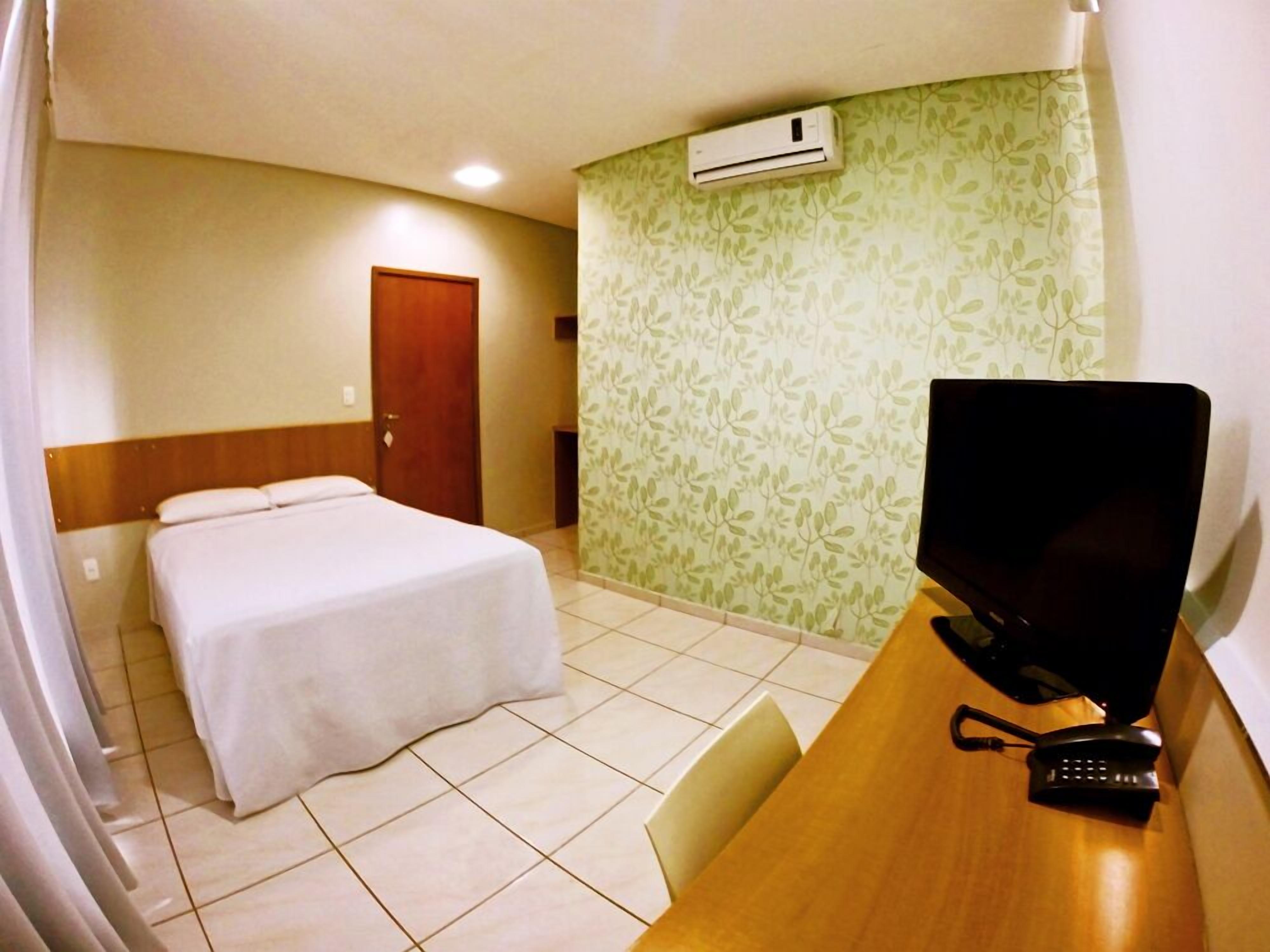 standard double or twin room | minibar, free wifi, bed sheets