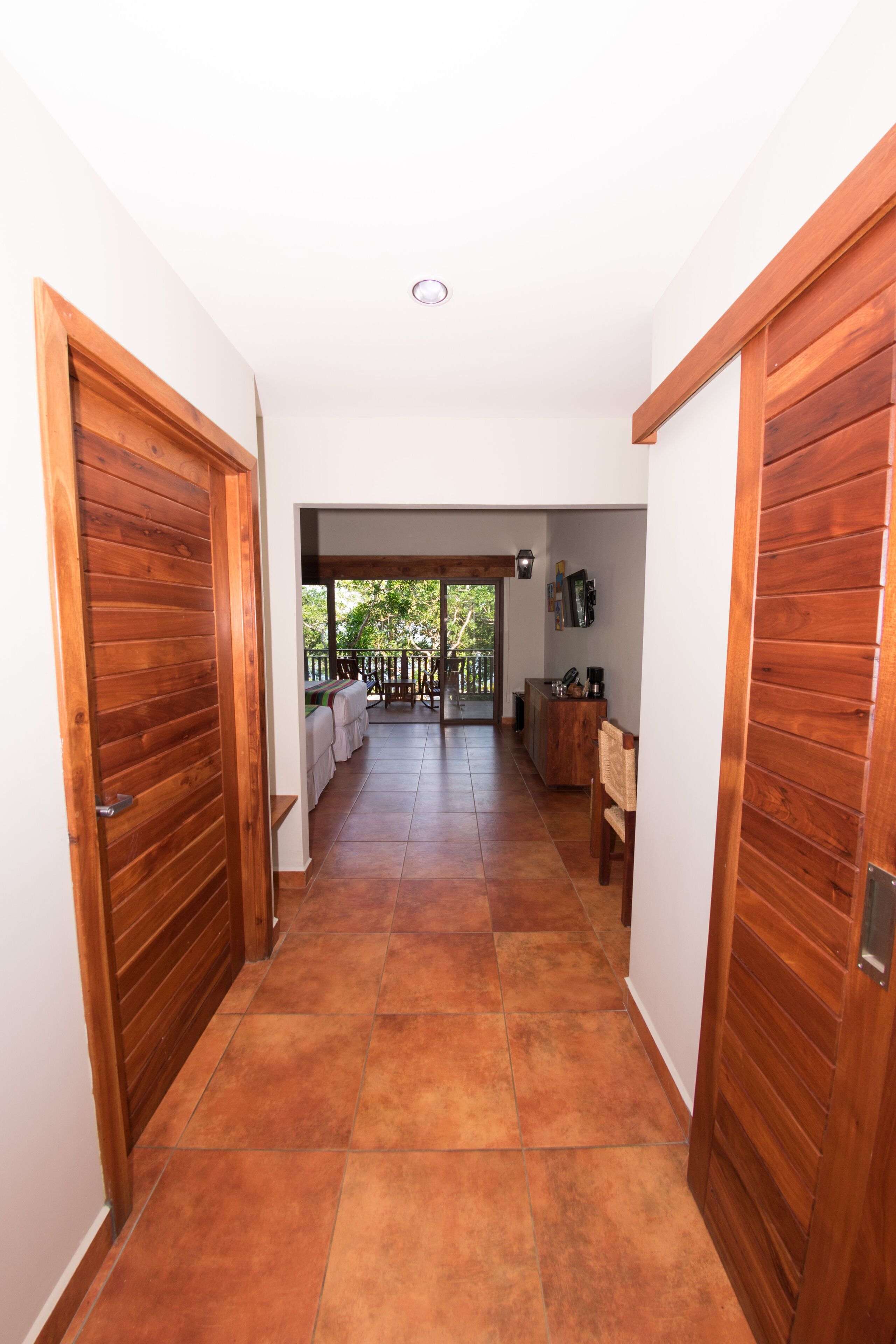 standard double room, partial lake view | 1 bedroom, in-room safe, desk, soundproofing