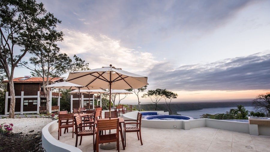 Pacaya Lodge & Spa
