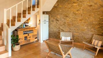 Una televisión de pantalla plana