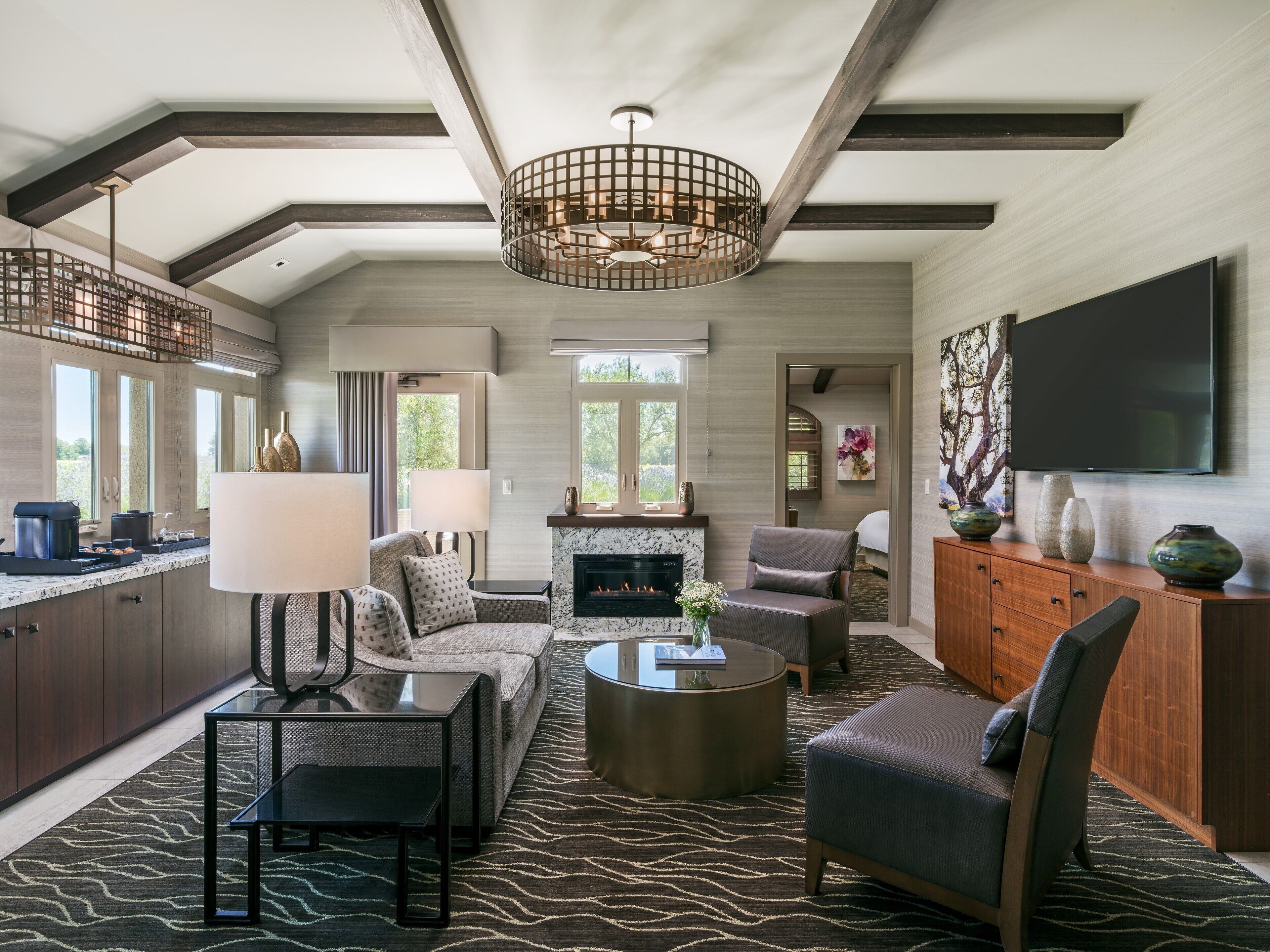 vintners suite | living area | 42-inch flat-screen tv with digital channels, tv, books