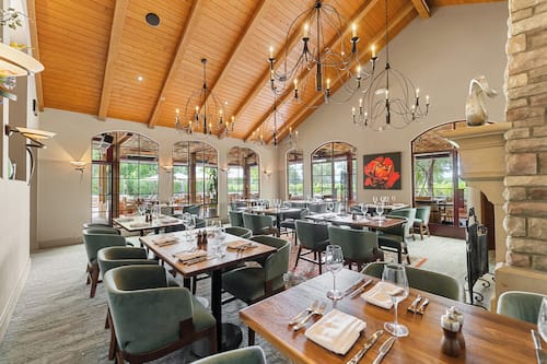 Breakfast, lunch, dinner served; American cuisine, garden views