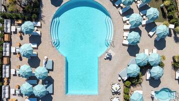 Outdoor pool, pool cabanas (surcharge), pool umbrellas
