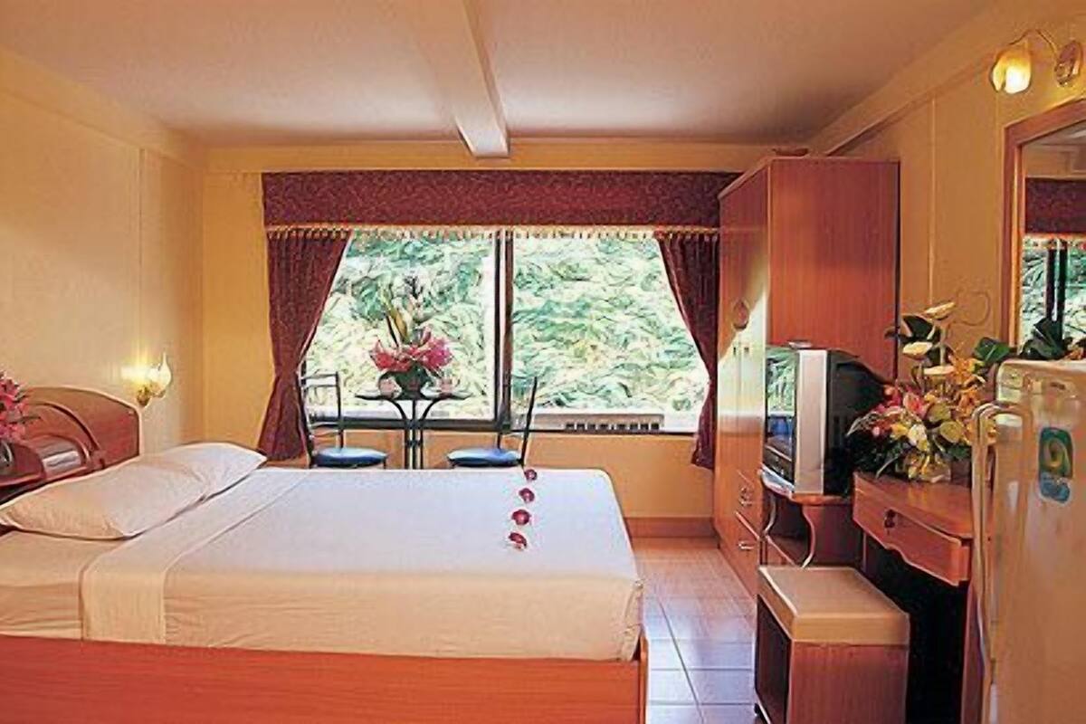 Chambre Standard | Bureau, rideaux occultants, lits pliants/supplémentaires, Wi-Fi gratuit