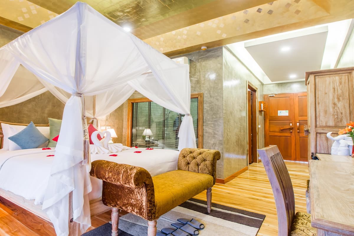 Executive Room | Premium bedding, in-room safe, individually decorated