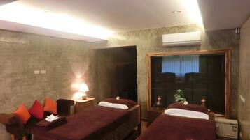 Couples treatment room(s), Thai massages, sports massages, massages