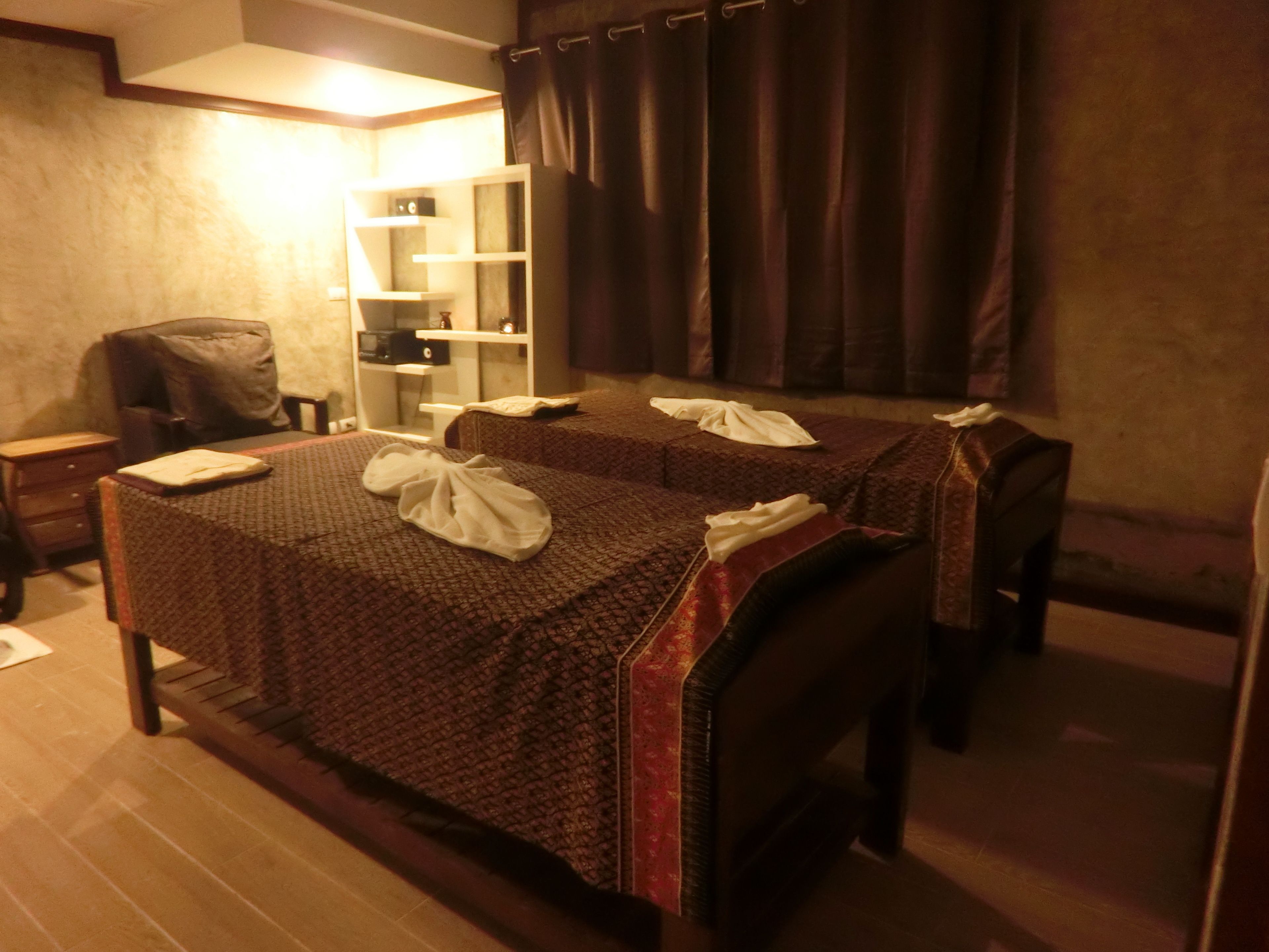 couples treatment room(s), thai massages, sports massages, massages