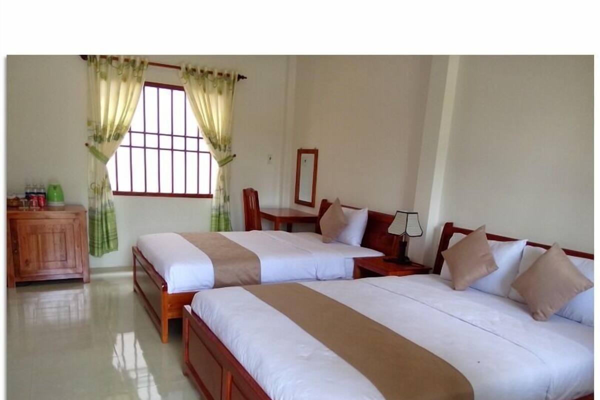 Family Bungalow, Garden View | Minibar, desk, rollaway beds (surcharge), WiFi (free)