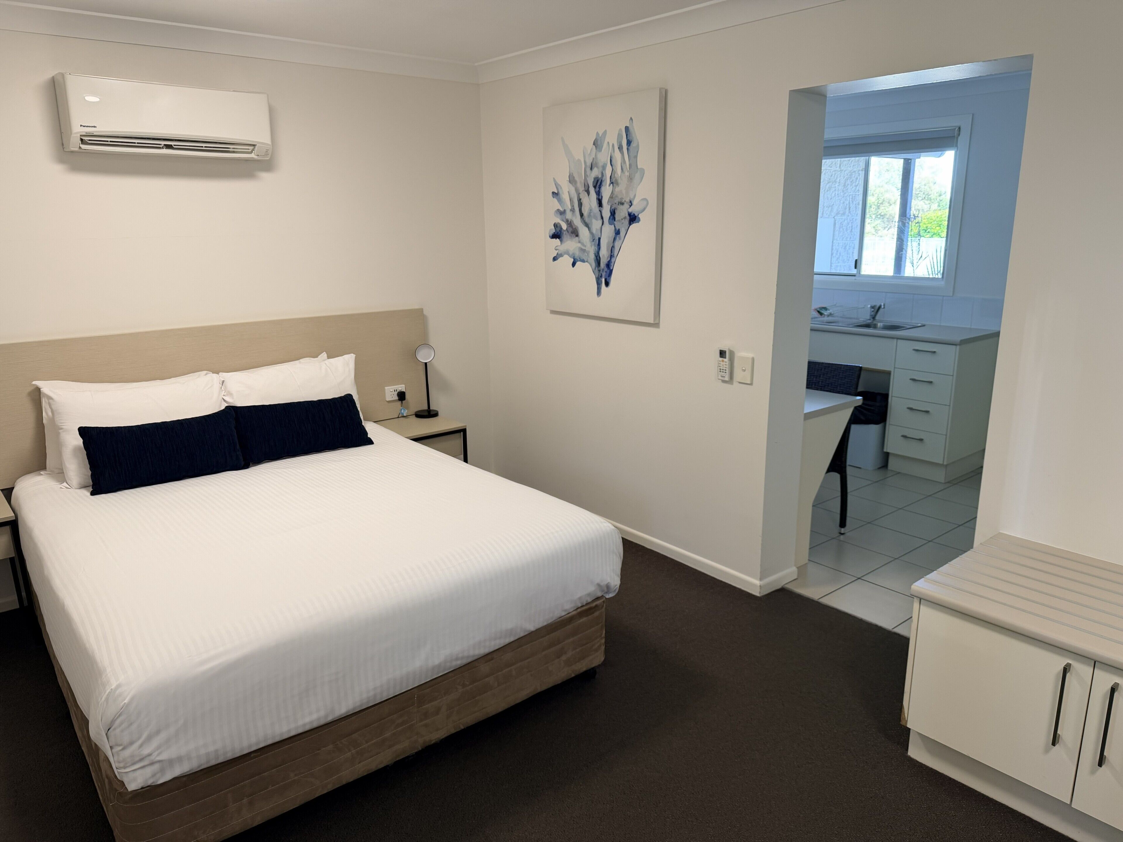 Apartment, Mobility Accessible | Minibar, desk, iron/ironing board, free WiFi