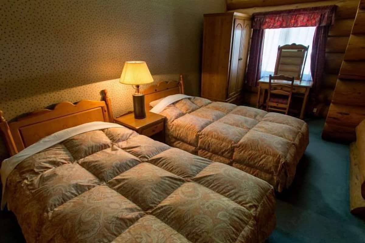 1 bedroom, premium bedding, in-room safe, bed sheets