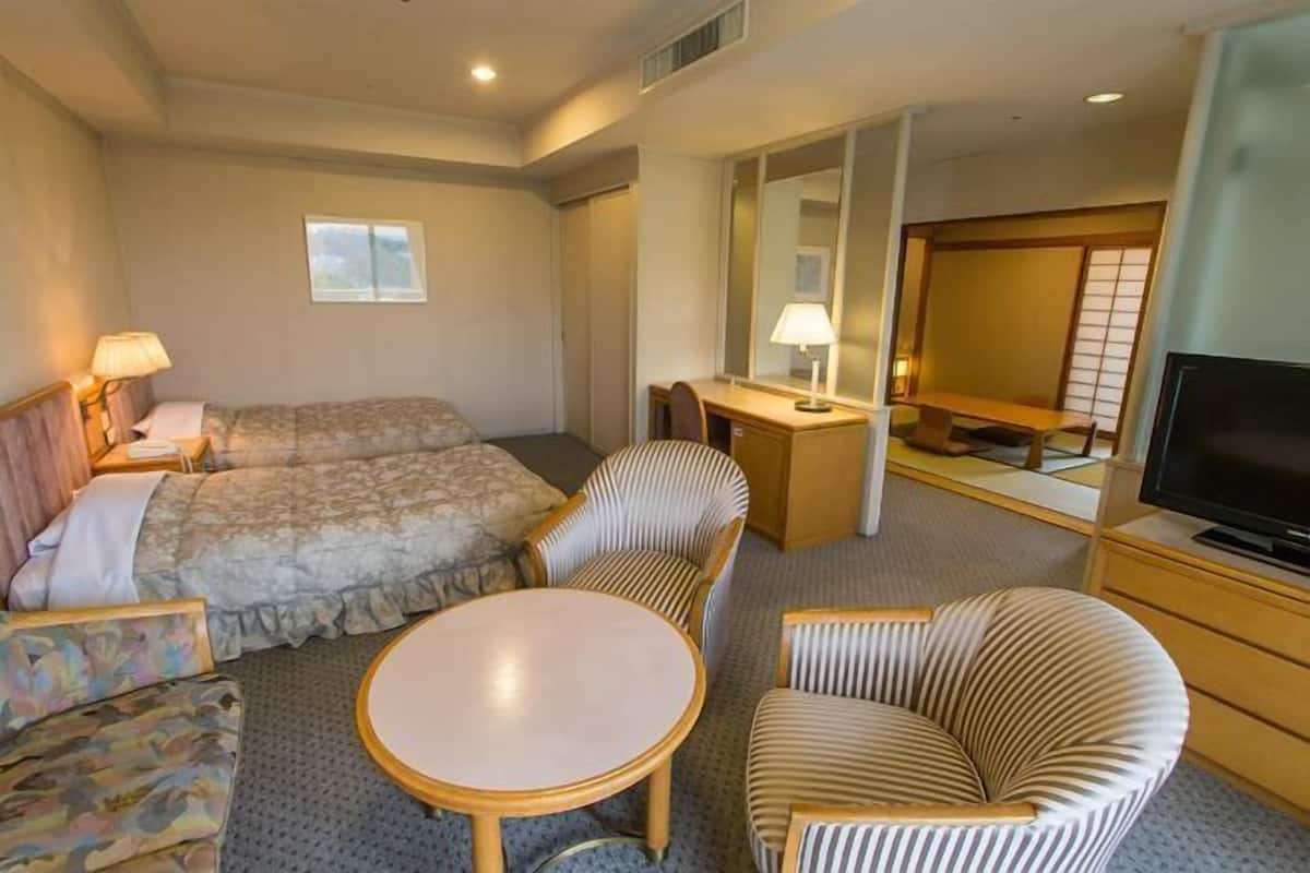 1 bedroom, premium bedding, in-room safe, bed sheets