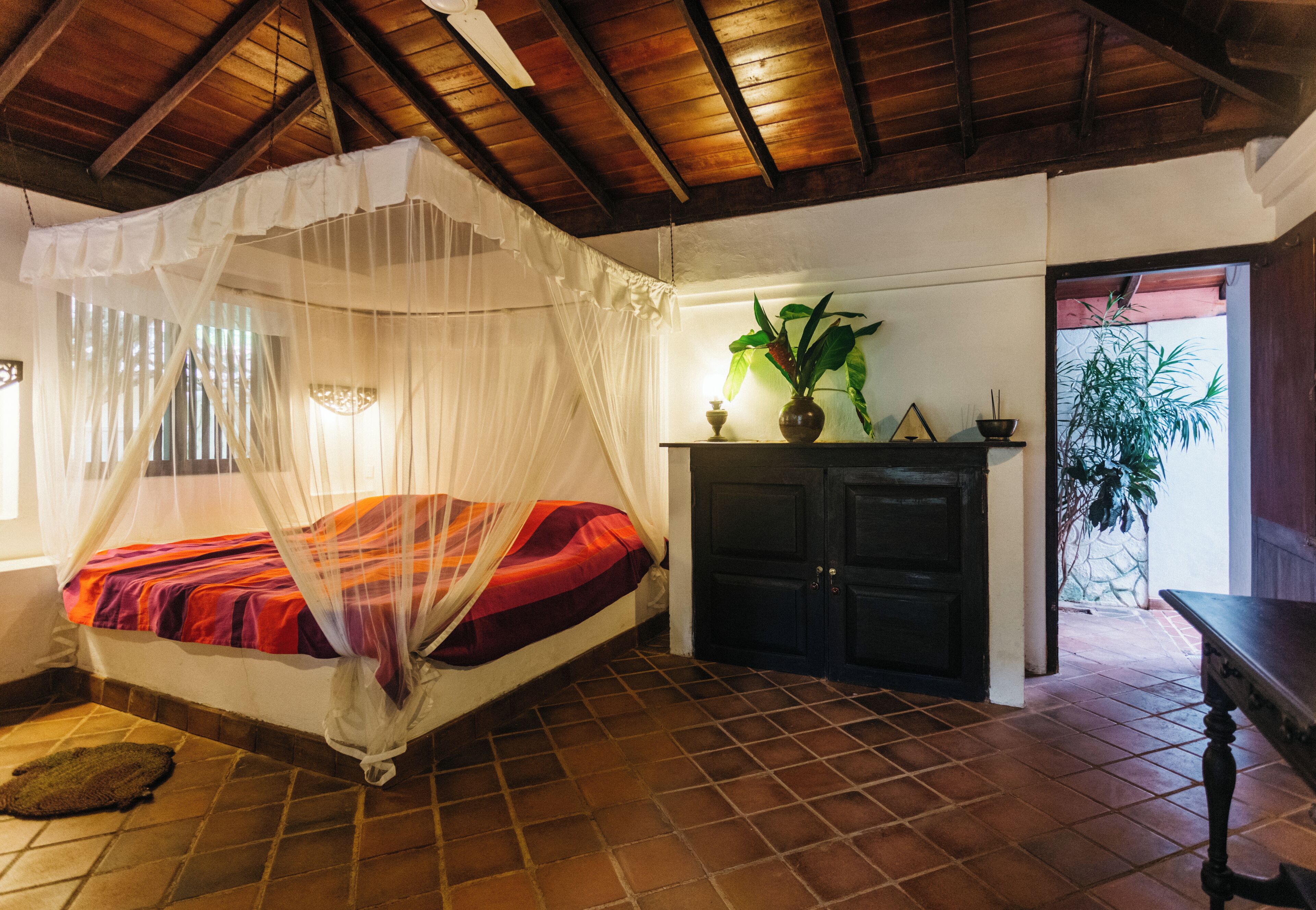 Cottage | Een minibar, een bureau, een strijkplank/strijkijzer, gratis wifi