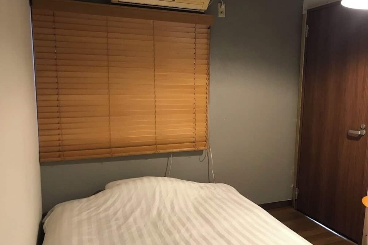 Basic-Doppelzimmer zur Einzelnutzung | 1 Schlafzimmer, kostenloses Internet per Kabel, Bettwäsche