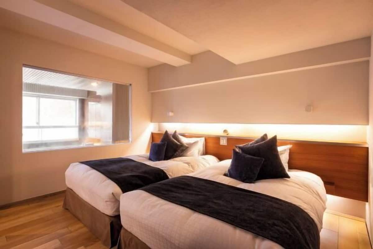 Free minibar, in-room safe, desk, iron/ironing board