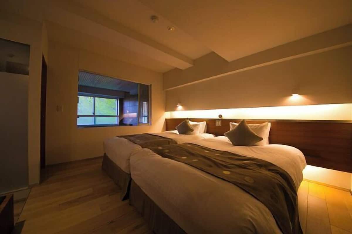 Free minibar, in-room safe, desk, iron/ironing board