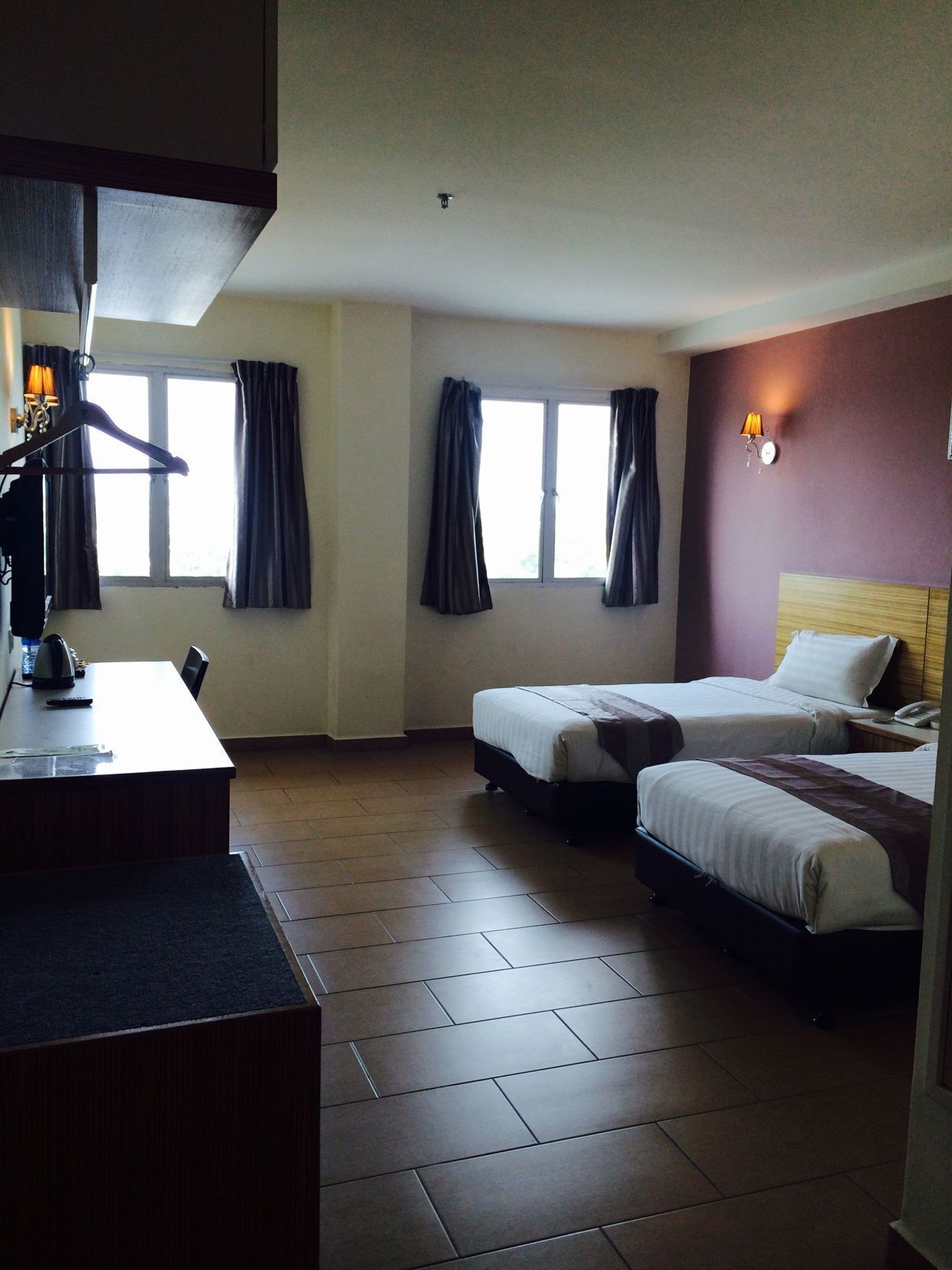 Desk, free WiFi, bed sheets