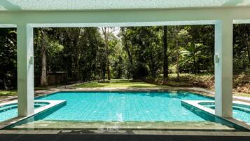 3 indoor pools, outdoor pool