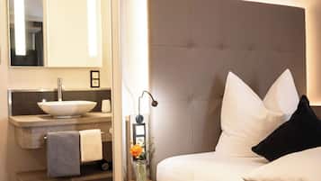 Classic Single Room | Premium bedding, down duvets, in-room safe, laptop workspace