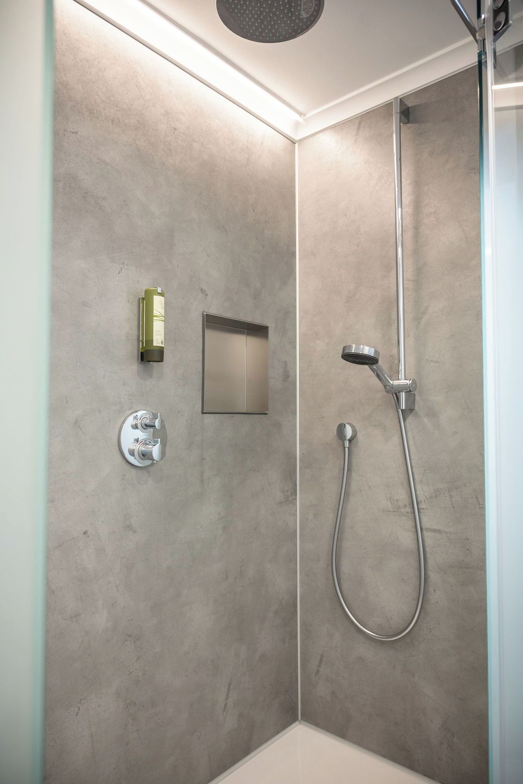 普通開放式套房 | 高級寢具、羽絨被、客房內保險箱、筆電工作空間