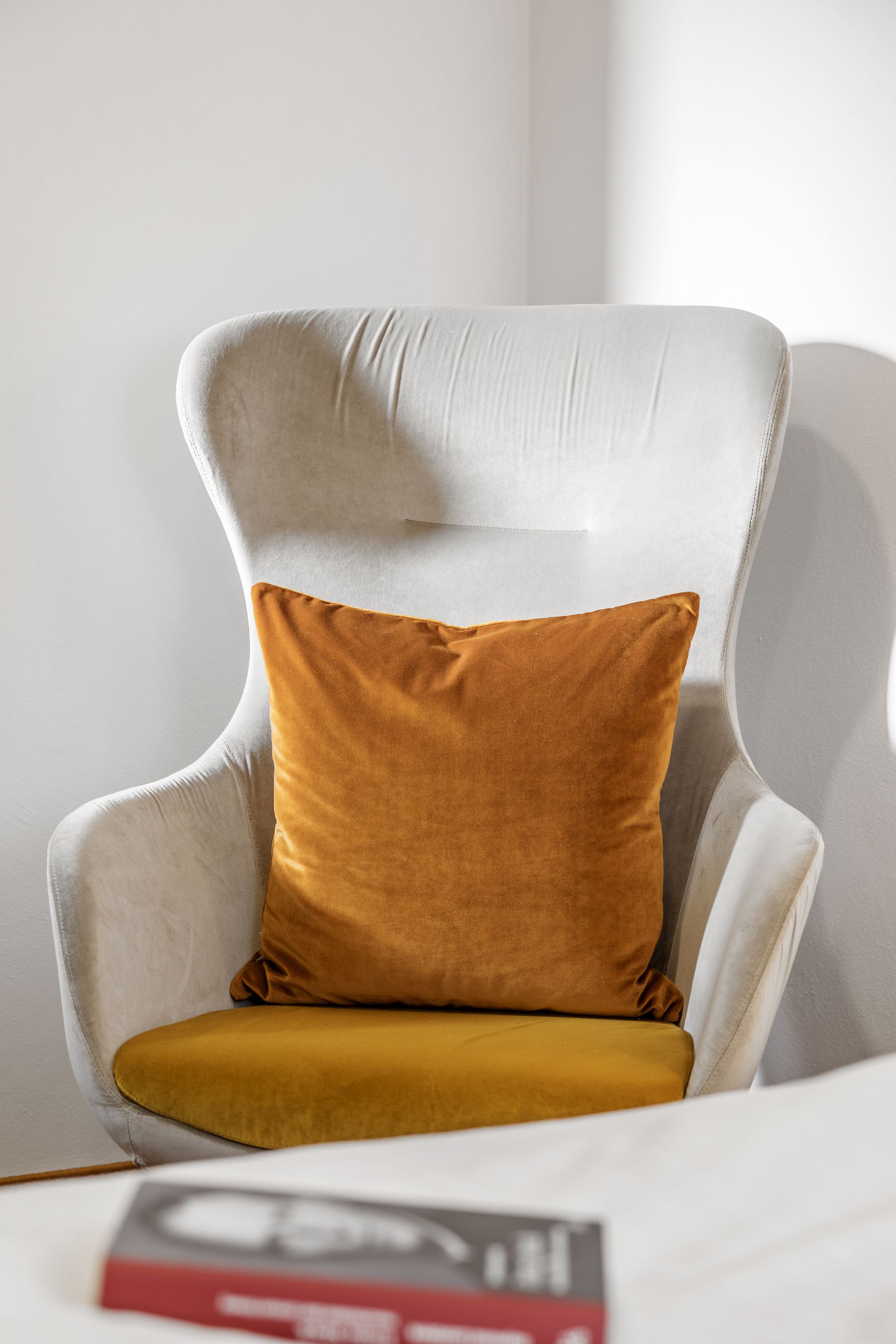 classic room | premium bedding, down duvets, in-room safe, laptop workspace