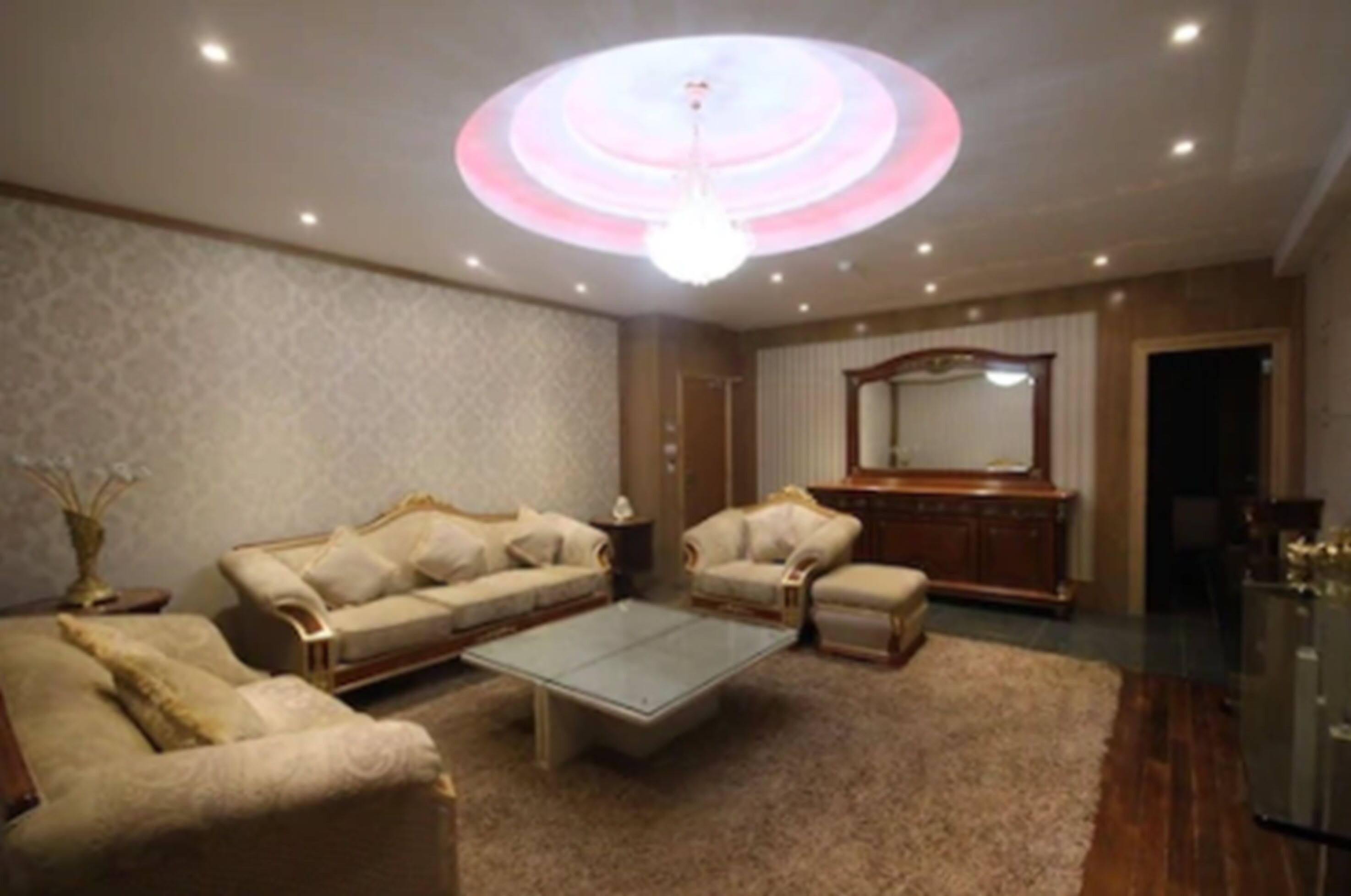 Superior-Suite, 1 King-Bett | Wohnbereich | Flachbildfernseher