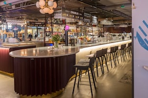 Bar (in der Unterkunft)