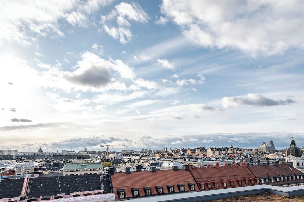 Hotel With Urban Deli by null