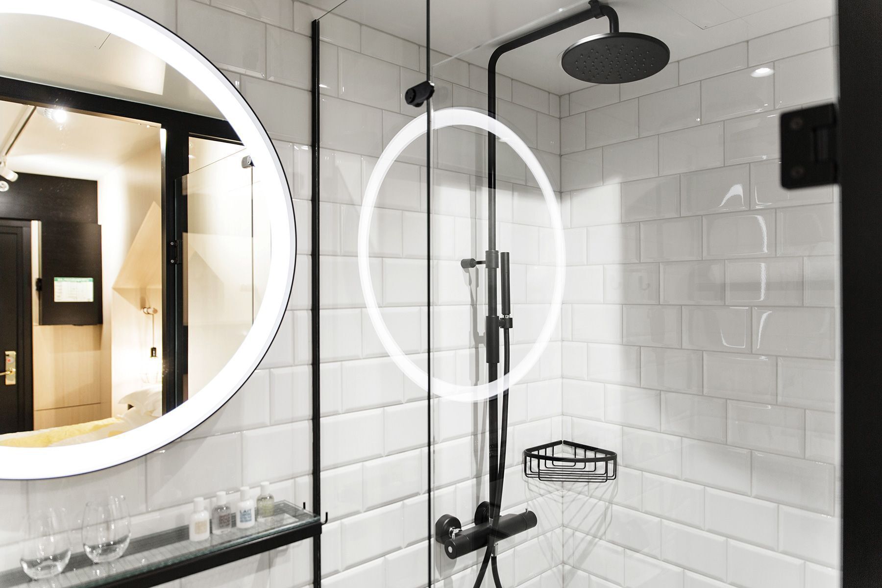 soundproofing, cots/infant beds, free wifi