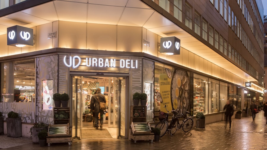 Hotel With Urban Deli