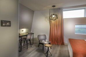 Premium bedding, in-room safe, desk, blackout curtains - Adagio Paris 19e Cité de la Musique (Paris)