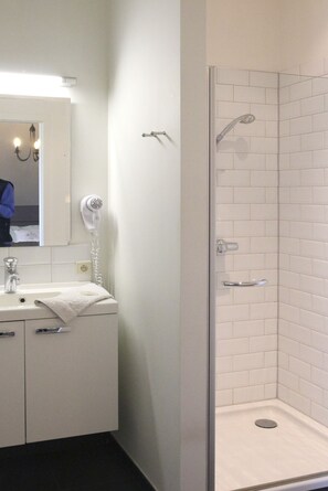 Shower, free toiletries, hair dryer, bathrobes