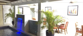 The Colony Club Inn & Suites