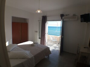 Lägenhet Standard | Skrivbord, ljudisolering, strykjärn/strykbräda och gratis wi-fi